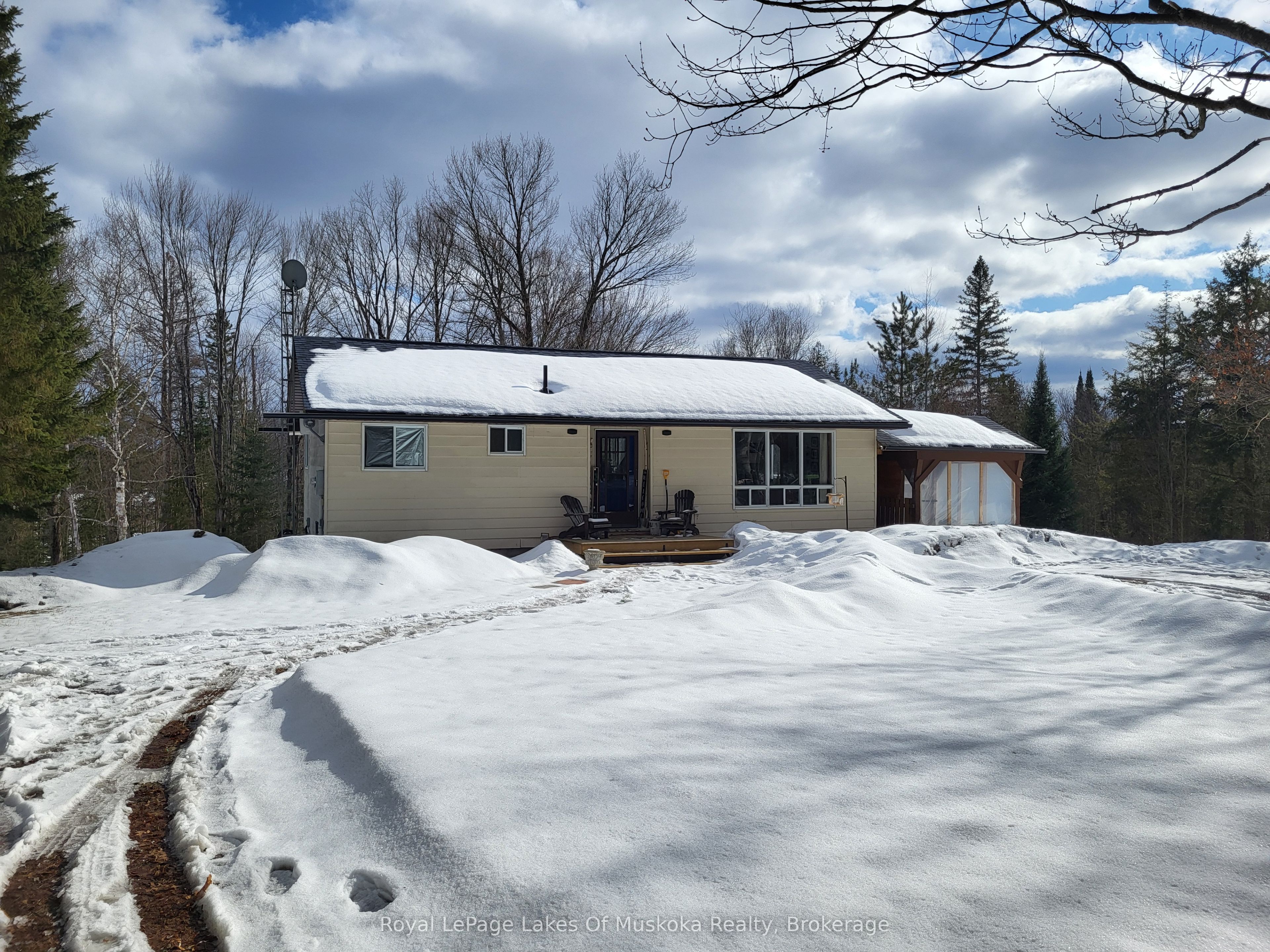 Lower Level-273 Skyhills Road, Huntsville, ON, P1H 2J2