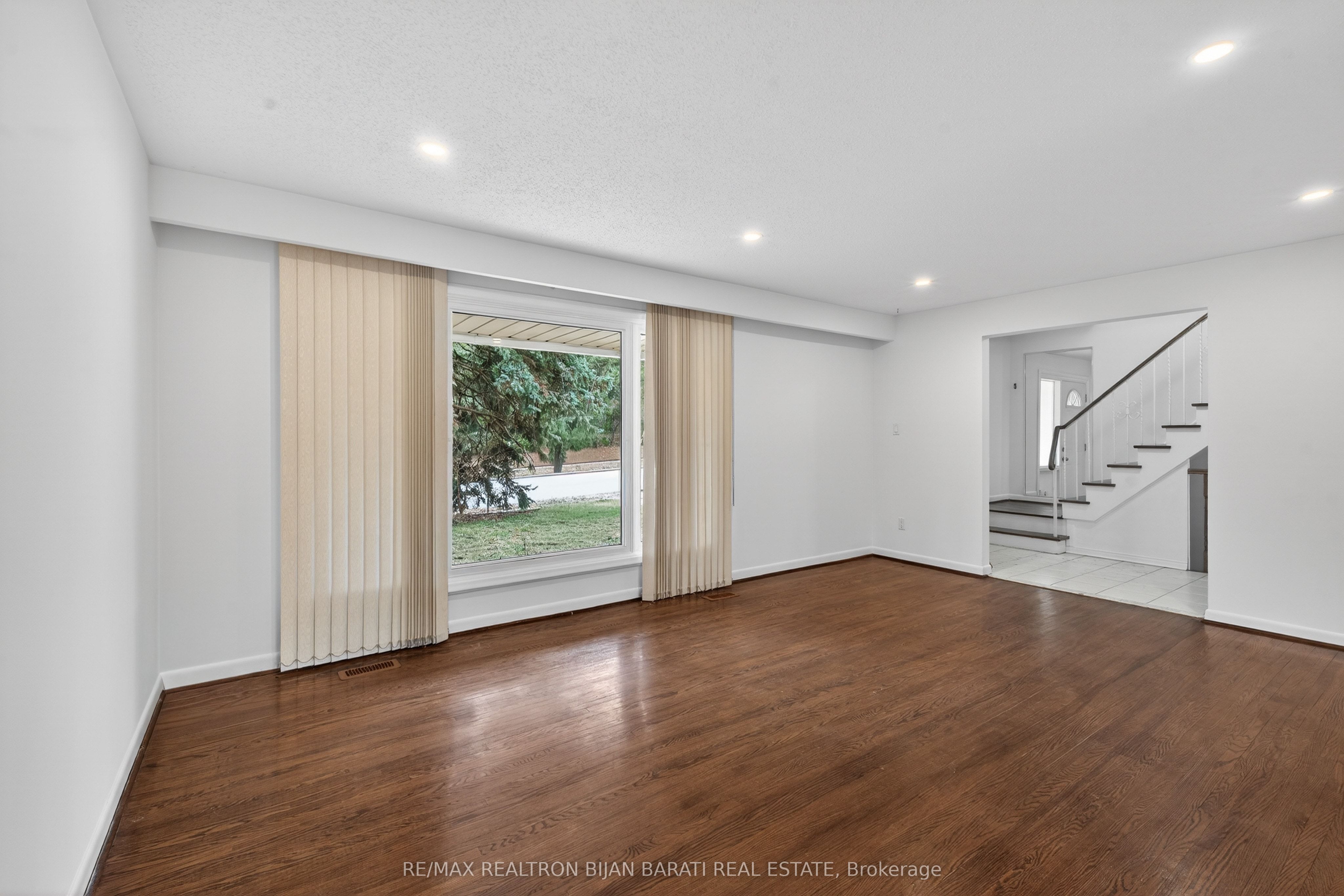 Additional image 3 of 298 Newton Drive, Toronto, ON, M2M 2P8