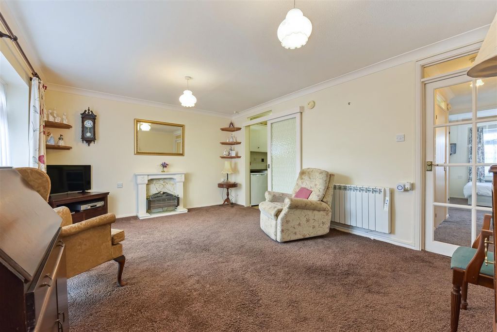 Additional image 8 of 2 bed flat for saleWindmill Court, East Wittering, Chichester PO20