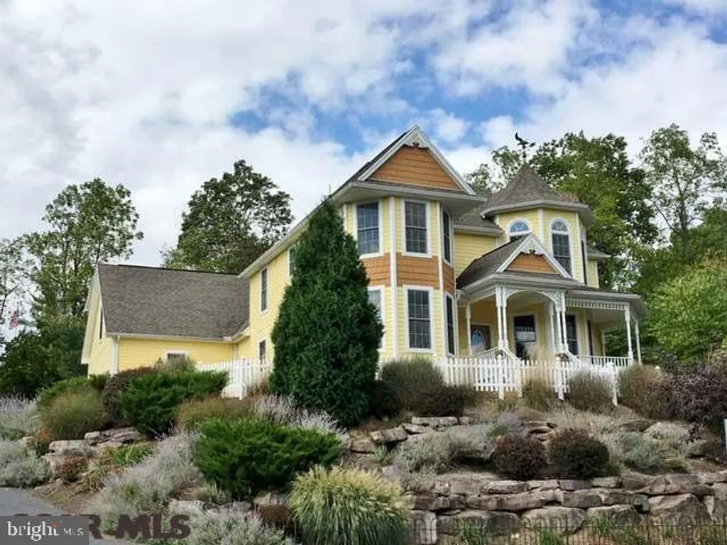 168 Gaslight Circle, State College, PA 16801