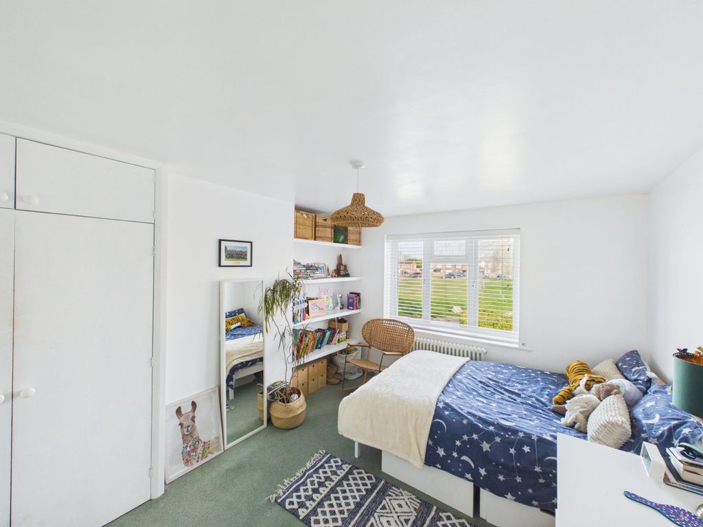 Additional image 10 of 3 bed semi-detached house for salePeel Close, Windsor, Berkshire SL4