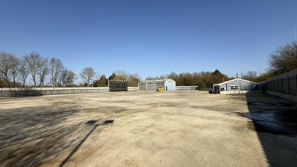 Yard, Moor Mill Lane, Colney Street, Radlett, Hertfordshire, AL2 3UA