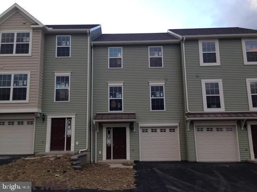 200 Kestrel Lane, Boalsburg, PA 16827