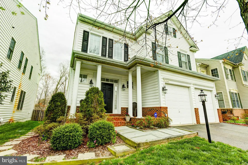 13045 Taverner Loop, Woodbridge, VA 22192
