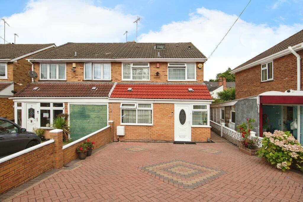Lyons Grove,Birmingham,B11 4HP