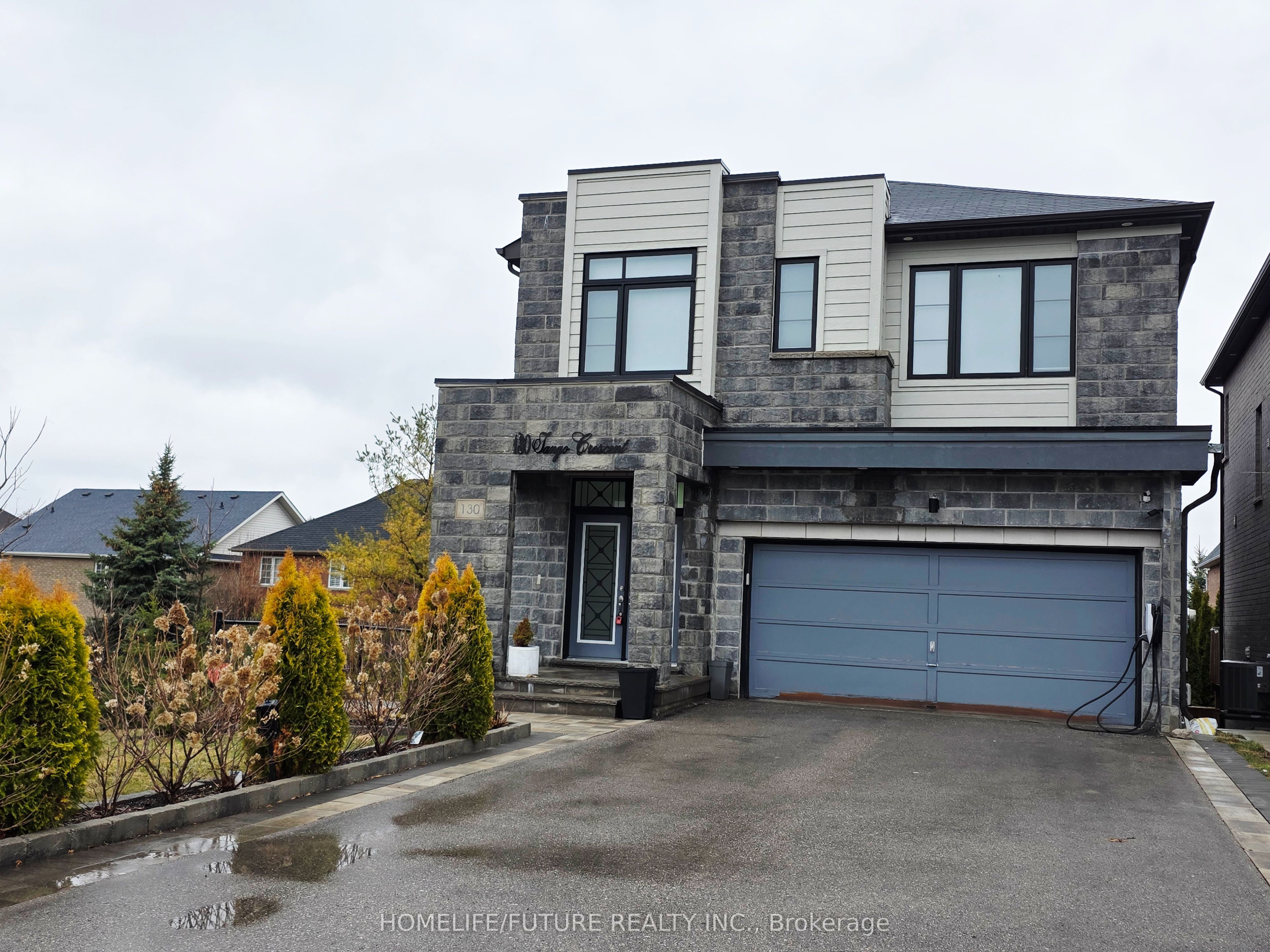 130 Tango Crescent, Newmarket, ON, L3X 0K4