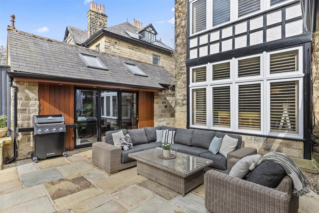 Additional image 30 of 5 bed semi-detached house for saleGrove Road, Ilkley LS29