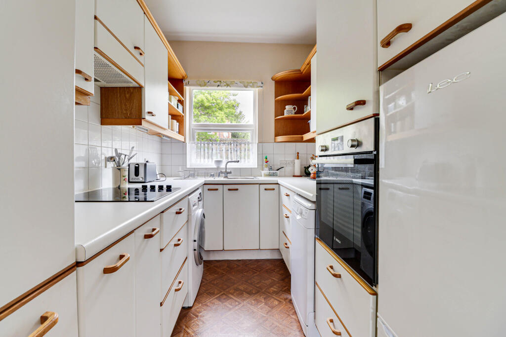 Additional image 3 of The Priory, Monks Close, Redbourn, AL3