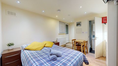 Ashmore Road, London W9, Studio to rent