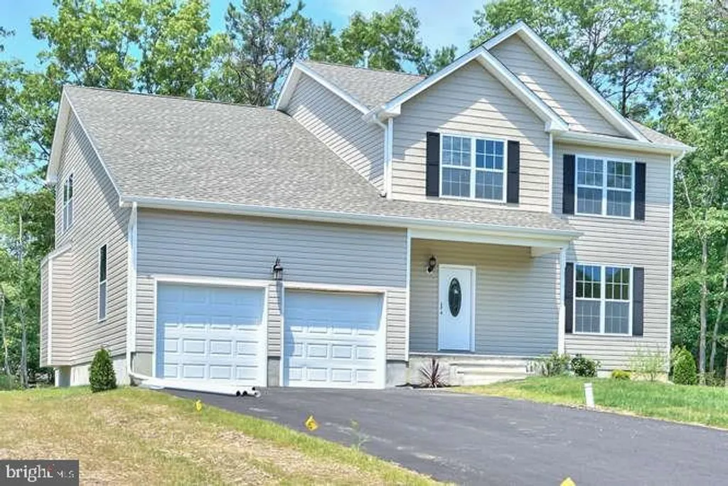 492 Roland Avenue, Bayville, NJ 08721