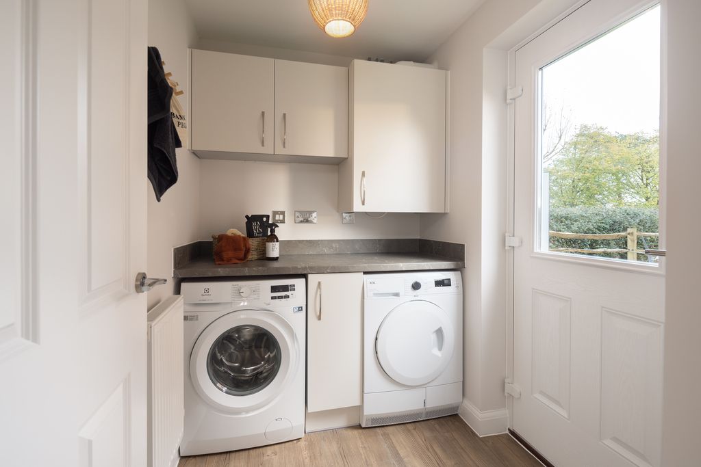 Additional image 4 of 4 bed detached house for sale"Kirkdale" at Common Mead Lane, Gillingham SP8