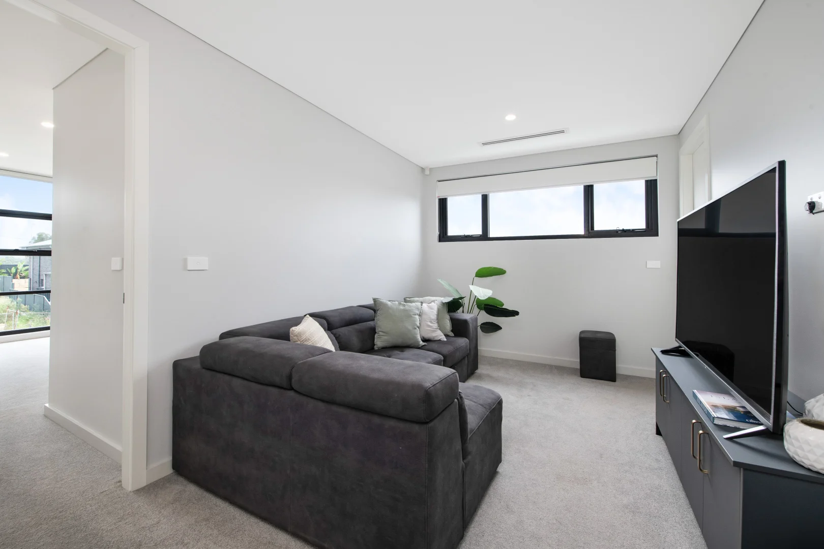 Additional image 13 of 73 Doncaster Avenue, Claremont Meadows NSW 2747