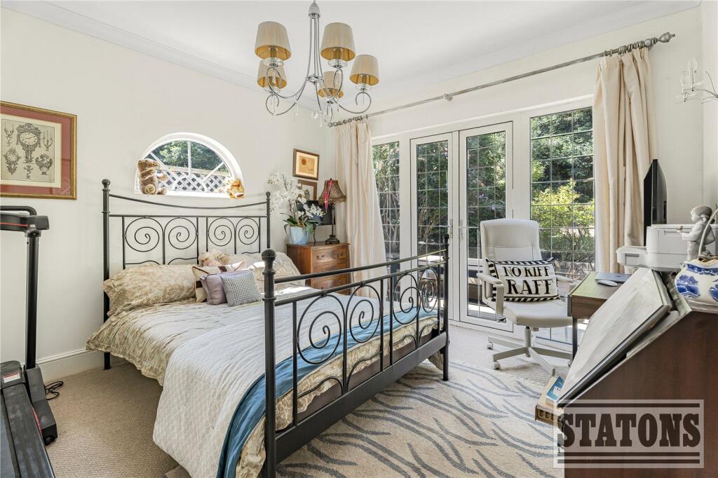 Additional image 13 of Georges Wood Road, Brookmans Park, AL9