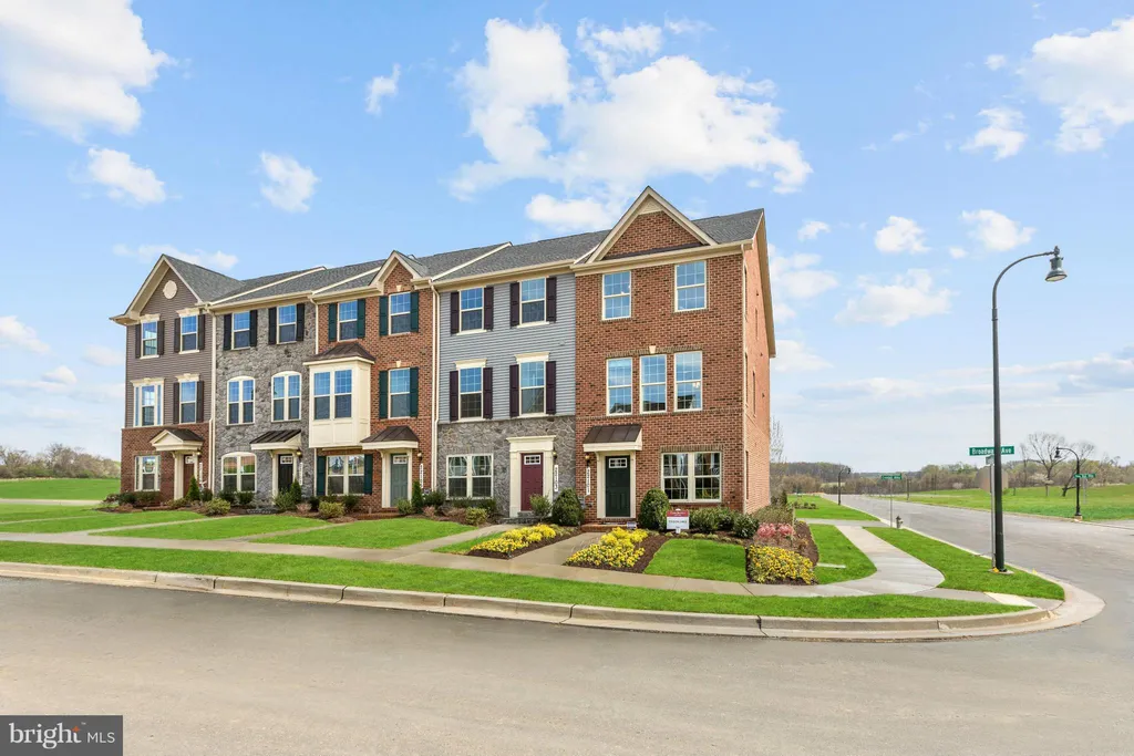 22221 Broadway Avenue, Clarksburg, MD 20871