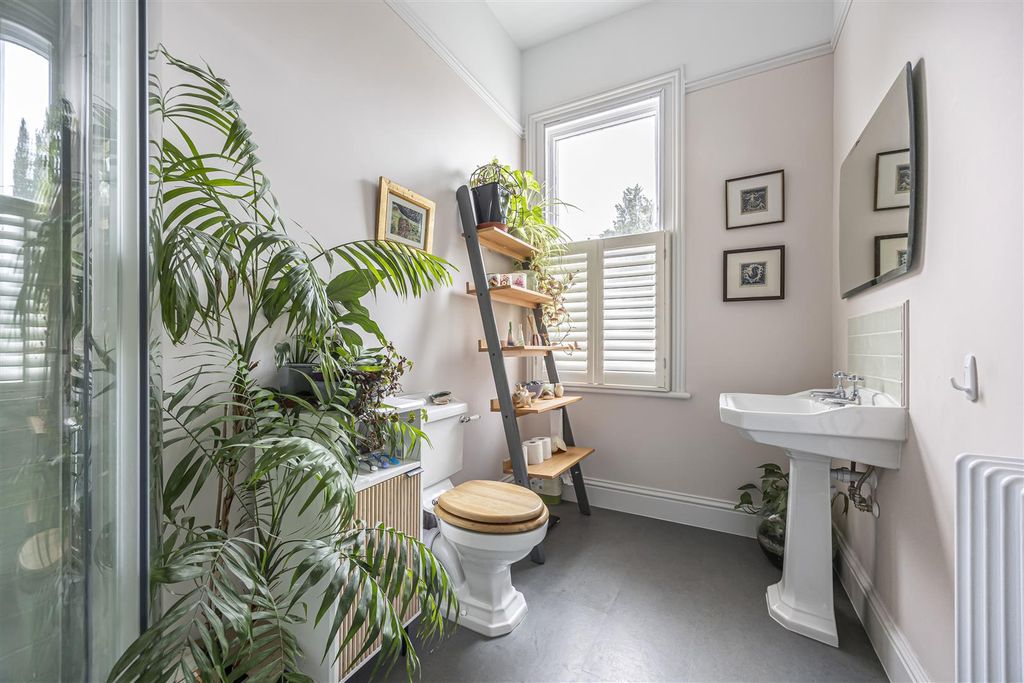 Additional image 18 of 4 bed semi-detached house for saleHarp Hill, Cheltenham GL52