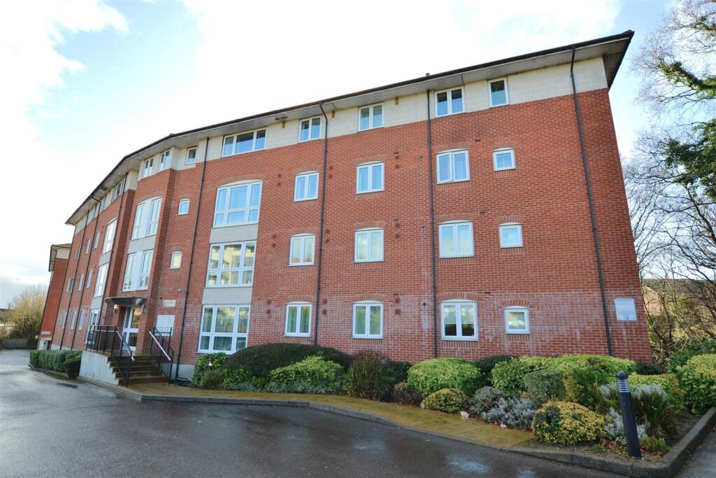North Drive, Hatfield