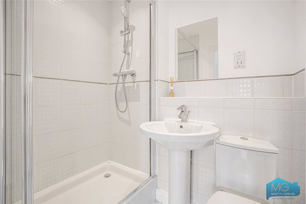 Additional image 10 of 2 bed flat for saleShillingford Close, Mill Hill, London NW7