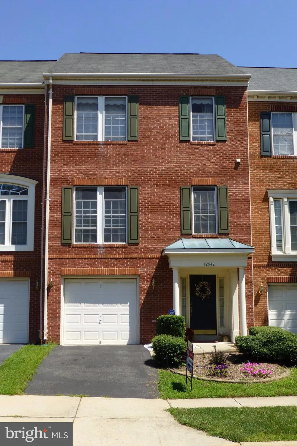 42942 Golf View Drive, Chantilly, VA 20152
