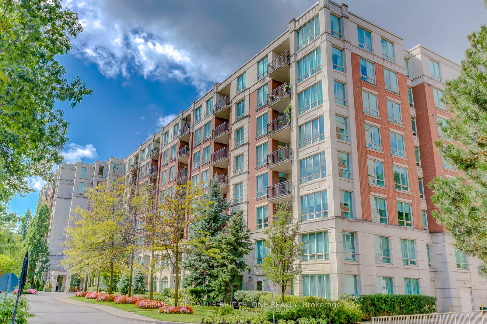 715-18 Willam Carson Crescent, Toronto, ON, M2P 2G6