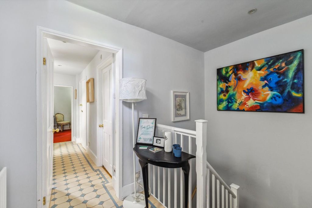 Additional image 6 of 2 bed maisonette for saleSt. Nicholas Road, Salisbury SP1