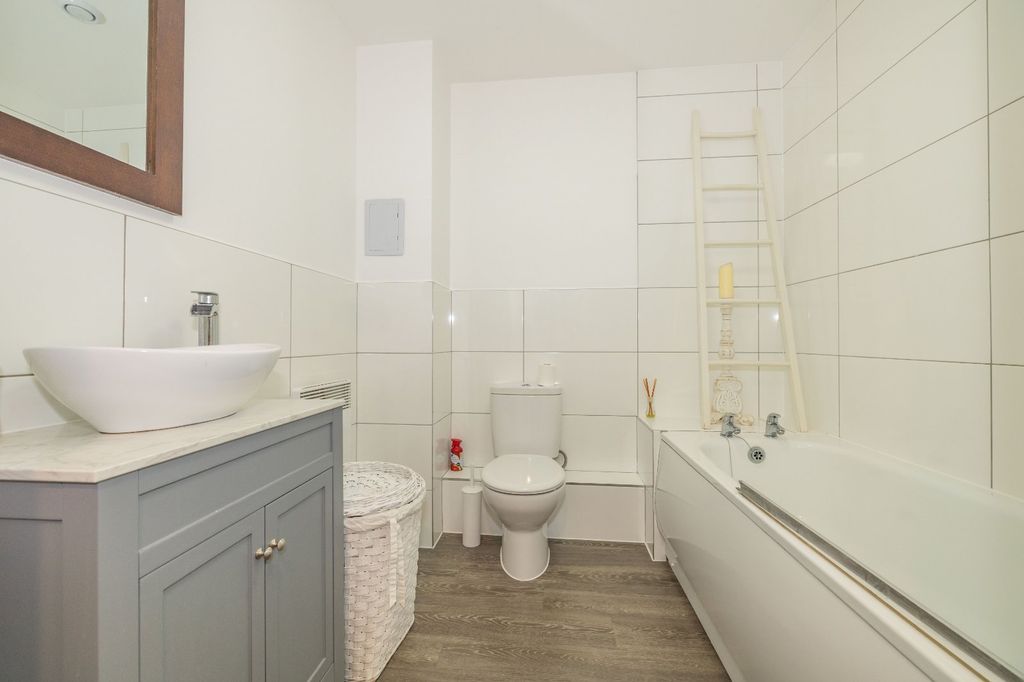 Additional image 5 of 2 bed flat for saleTannery Square, Canterbury, Kent CT1