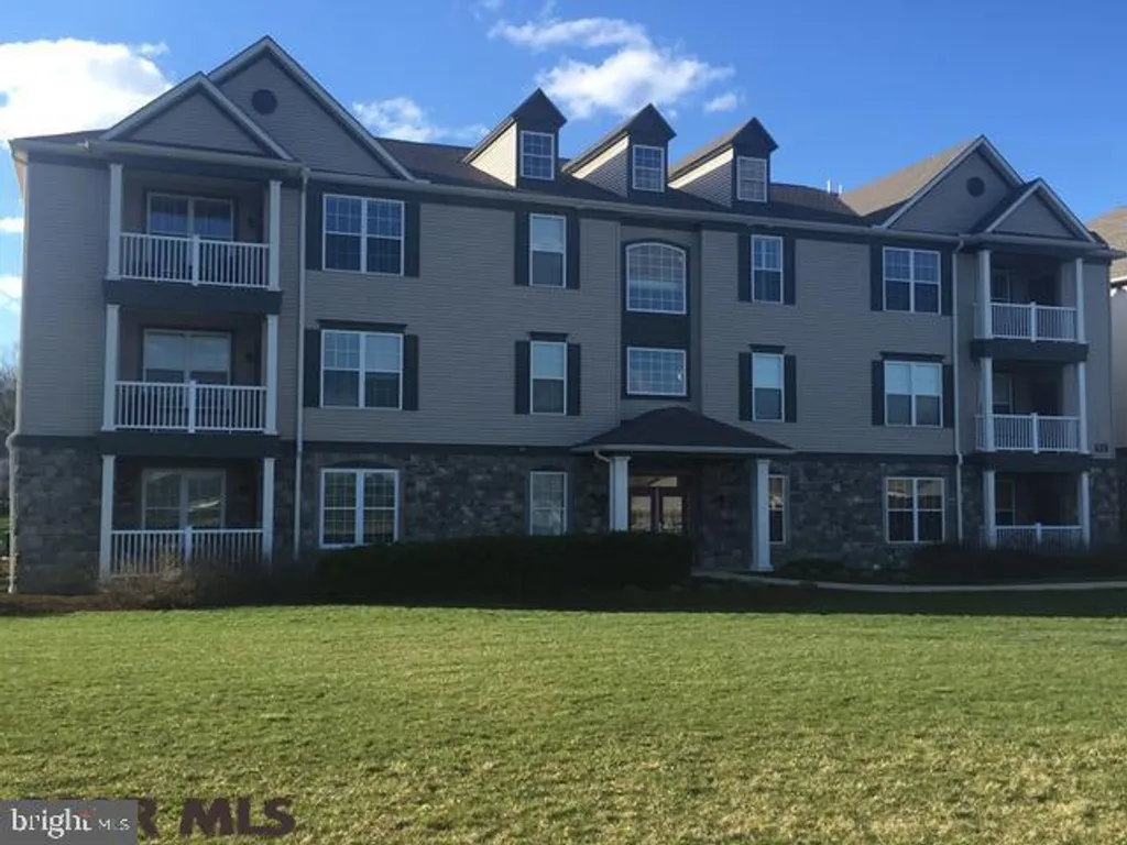 115 Alma Mater Drive Unit 103, State College, PA 16803