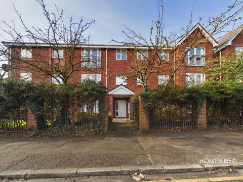 Field Lane, Litherland L21