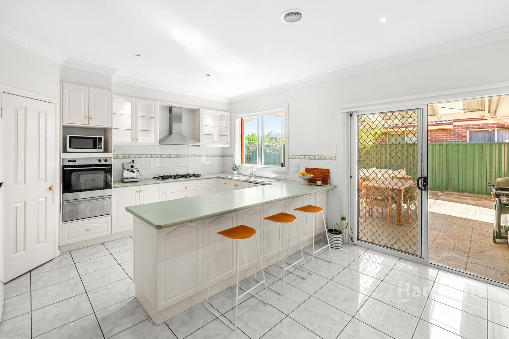 Additional image 3 of 265 Westwood Drive, Burnside VIC 3023