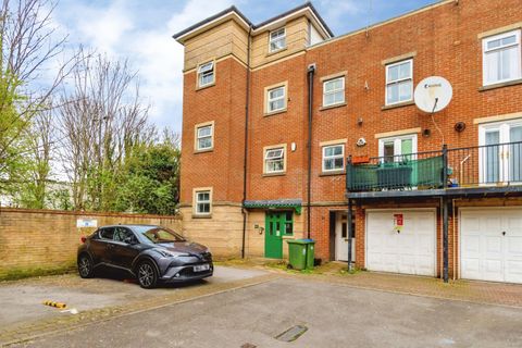 Winton Street, Southampton, Hampshire SO14