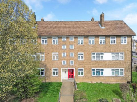 Corbett Grove, London N22