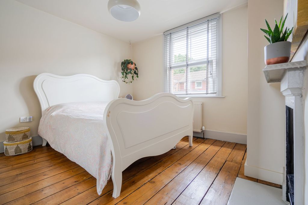 Additional image 6 of 2 bed semi-detached house for saleChurch Road, Ascot SL5
