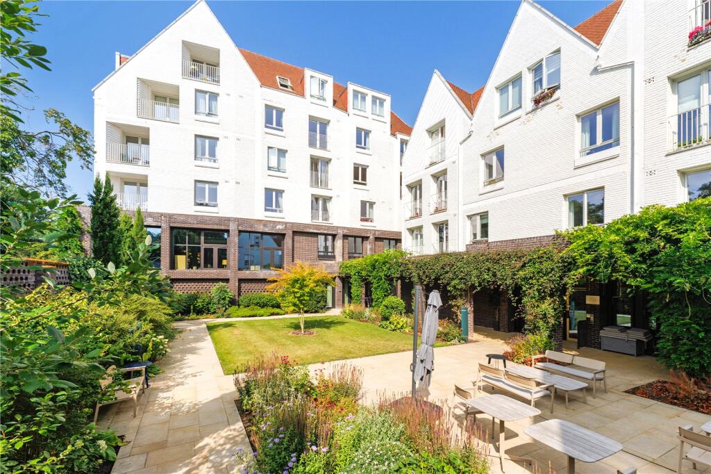 Leyton Road, Harpenden, Hertfordshire, AL5