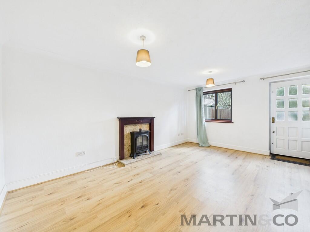 Edmond Beaufort Drive, St Albans photo 3