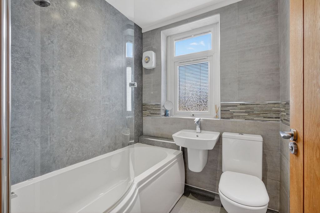 Additional image 17 of 2 bed flat for sale125 Brewland Street, Galston KA4