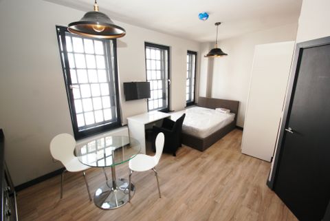 Denmark Street, Studio 1, First Floor Front Right, City Centre, Bristol BS1, Studio to rent