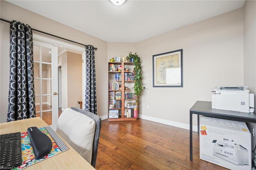 Additional image 4 of 1303-255 Keats Way, Waterloo, ON, N2L 6N6