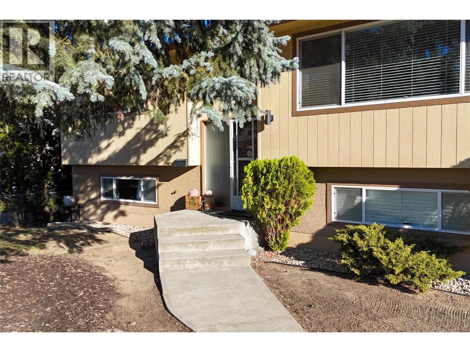 Additional image 3 of 688 Sun Valley Drive, Kamloops, BC, V2B6S4
