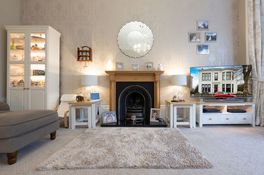 Additional image 7 of 3 bed flat for saleFinnart Street, Greenock PA16
