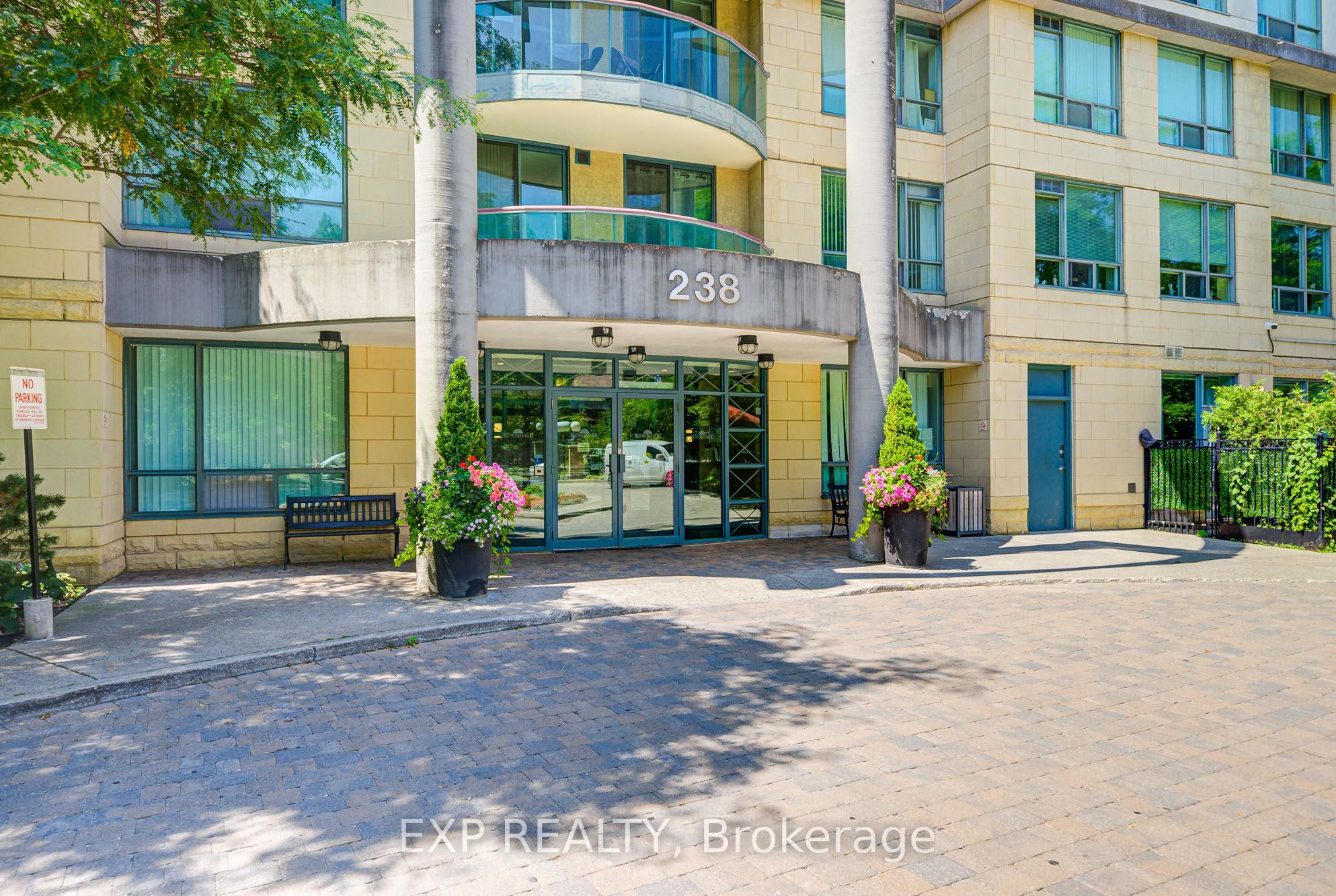 Additional image 3 of 605-238 Doris Avenue, Toronto, ON, M2N 6W1