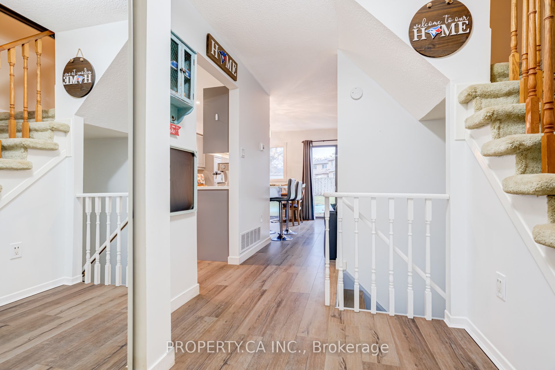 6 Hendley Drive, Ajax, ON, L1T 2C6 photo 3
