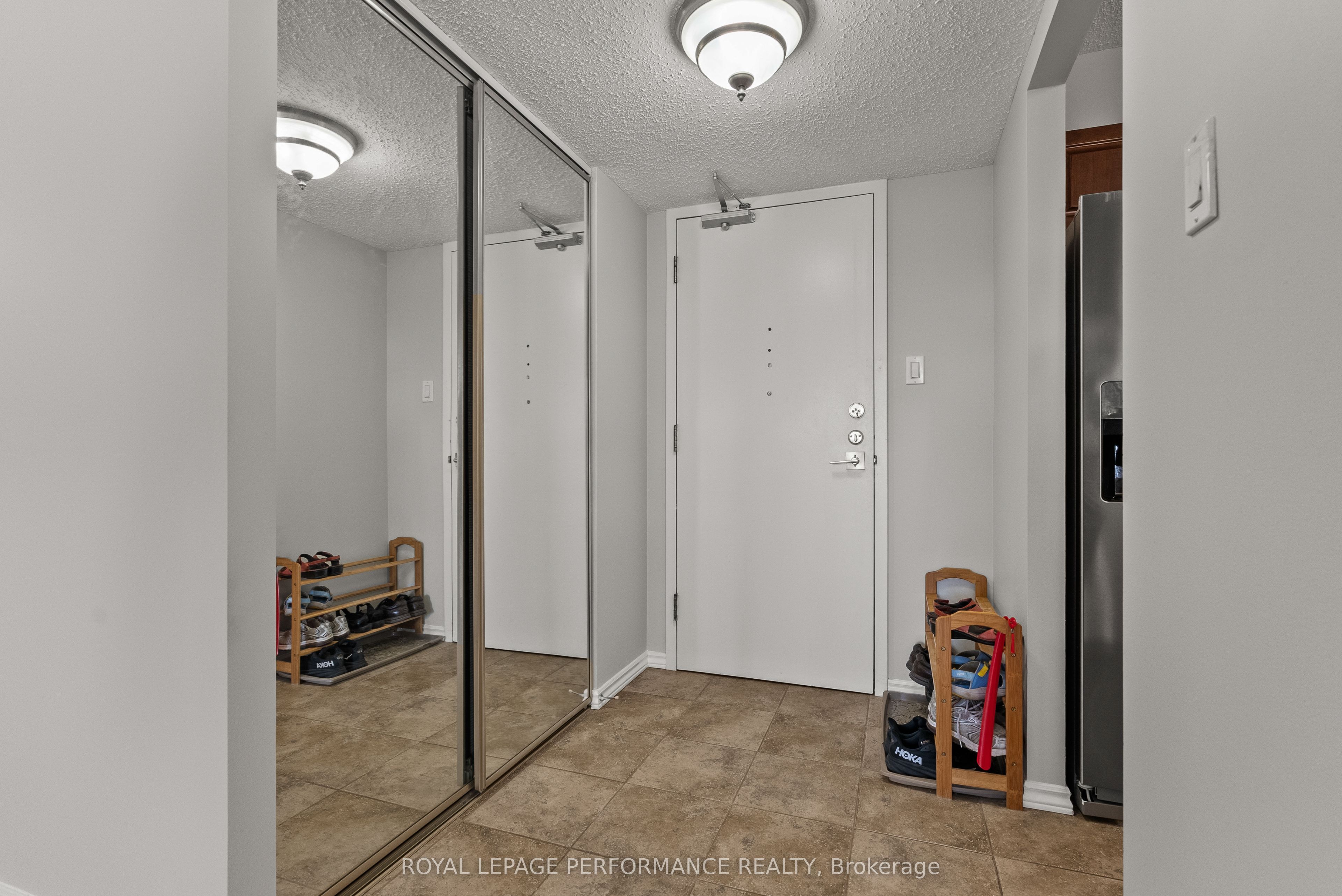 Additional image 4 of Unit #407-200 Lafontaine Avenue, Ottawa, ON, K1L 8K8