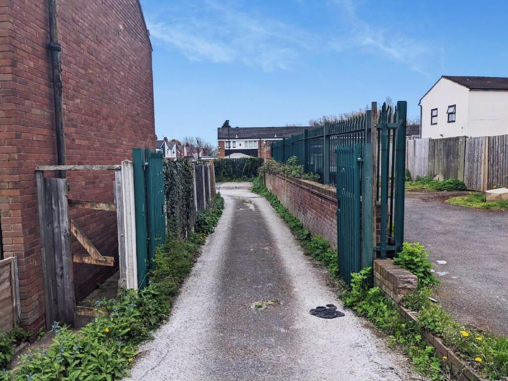 Rectory Grove, Winson Green, Birmingham, B18 5SG
