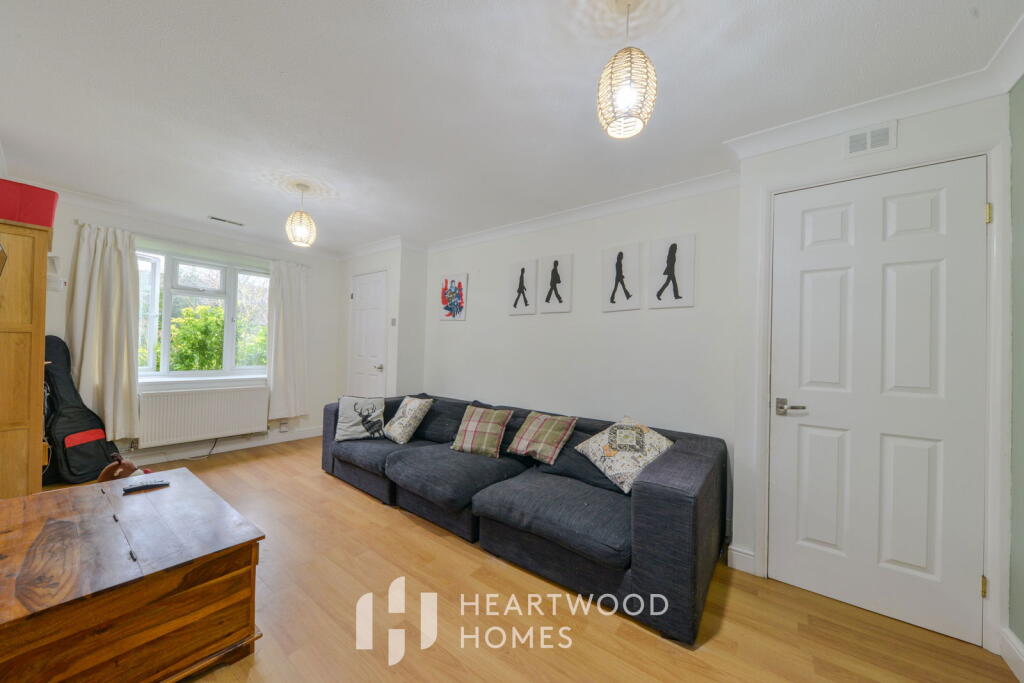 Additional image 3 of Beverley Gardens, St Albans AL4 9BJ