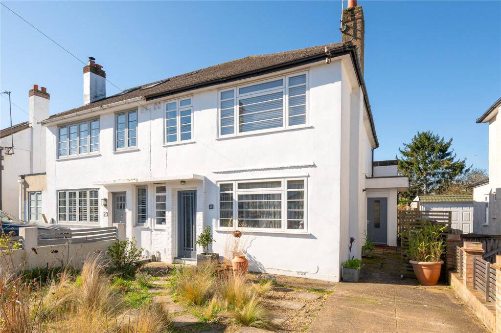 Oakwood Drive, St. Albans, Hertfordshire