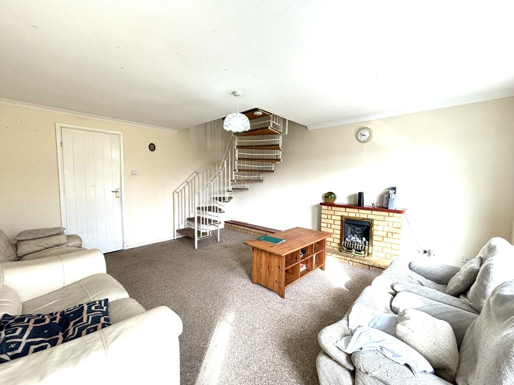 Humphrey Middlemore Drive, Harborne, B17 photo 2