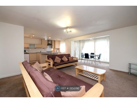 Chesser Crescent, Edinburgh EH14
