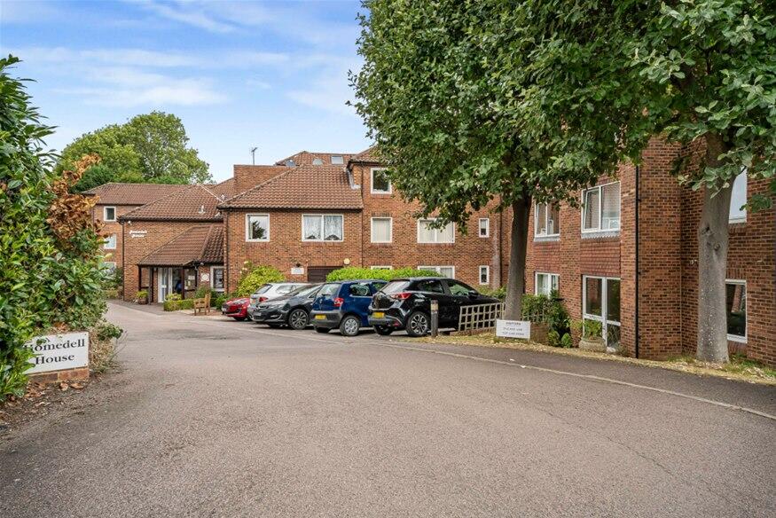 Roundwood Lane, Harpenden, AL5