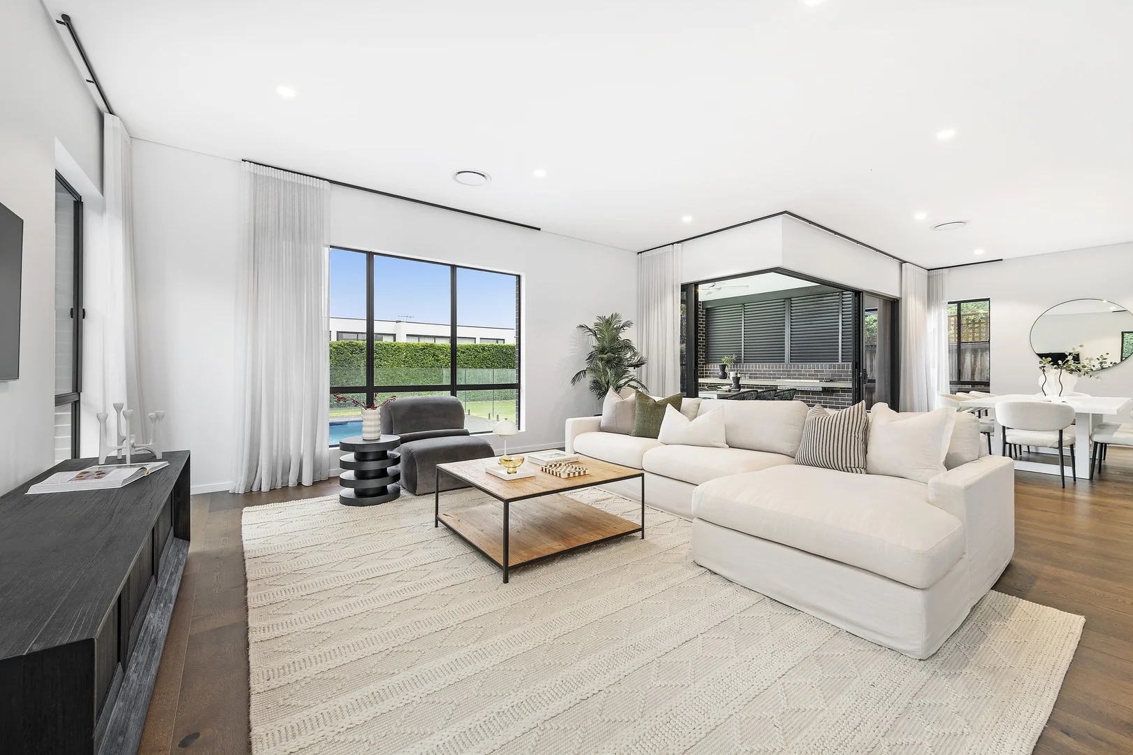 Additional image 8 of 98 Tennyson Road, Tennyson Point NSW 2111