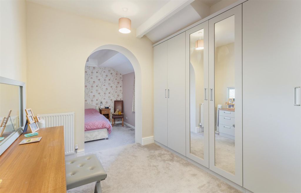 Additional image 16 of 6 bed detached house for saleNewport, Isle Of Wight PO30