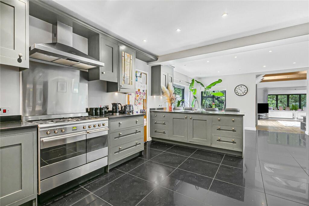 Additional image 4 of Kentish Lane, Brookmans Park, Hertfordshire, AL9